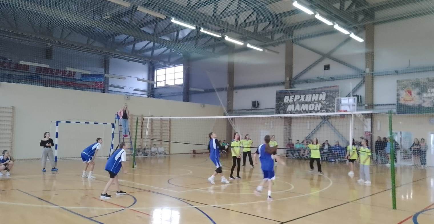 28 октября в ДЮСШ прошло первенство Верхнемамонского района по волейболу среди юношей и девушек 2008 г.р. и младше. В соревнованиях приняли участие 7 команд юношей и 7 команд девушек, всего 102 человека..